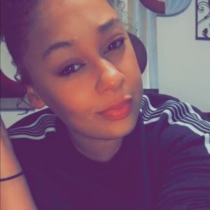 Meet your Posher, Lakisha